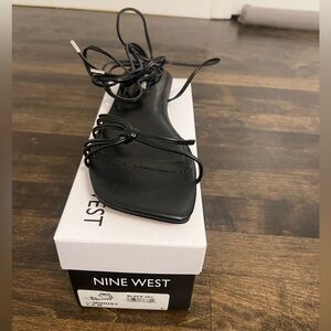 NWB Nine West Minus 3 Ankle Strap Gladiator Sandals